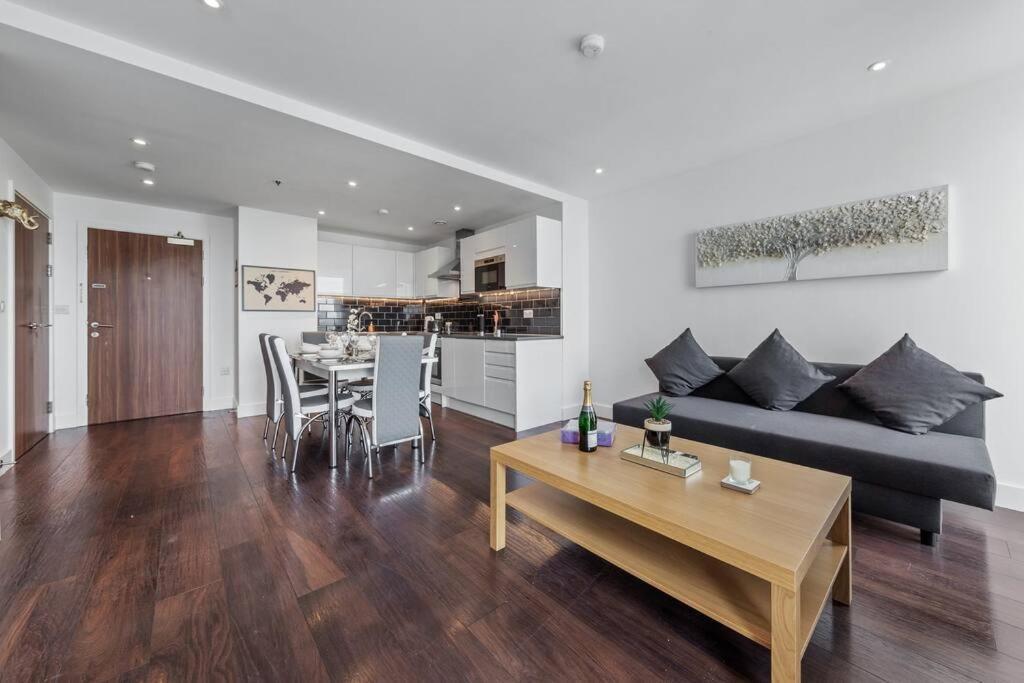 شقة Beautiful Living Sleep 7 In London Bp34 المظهر الخارجي الصورة
